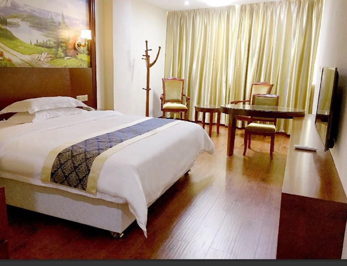 Longhui Business Hotel هويزو المظهر الخارجي الصورة