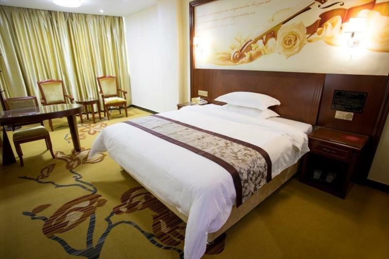 Longhui Business Hotel هويزو المظهر الخارجي الصورة